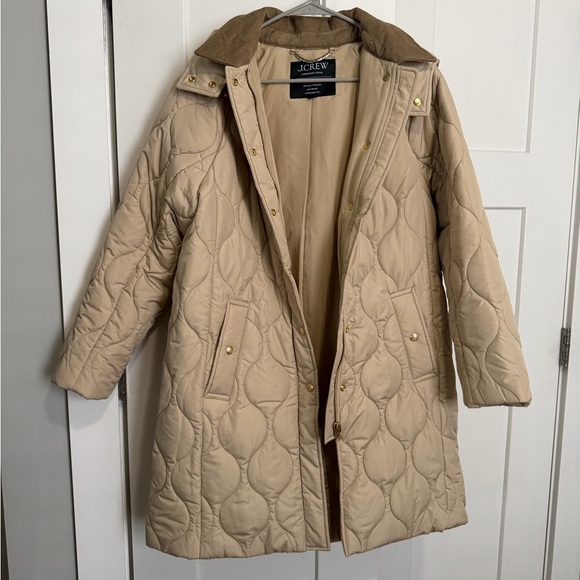 Barn style J. Crew Quilted Puffer Coat jacket in Beige with Corduroy Collar - Picture 3 of 9